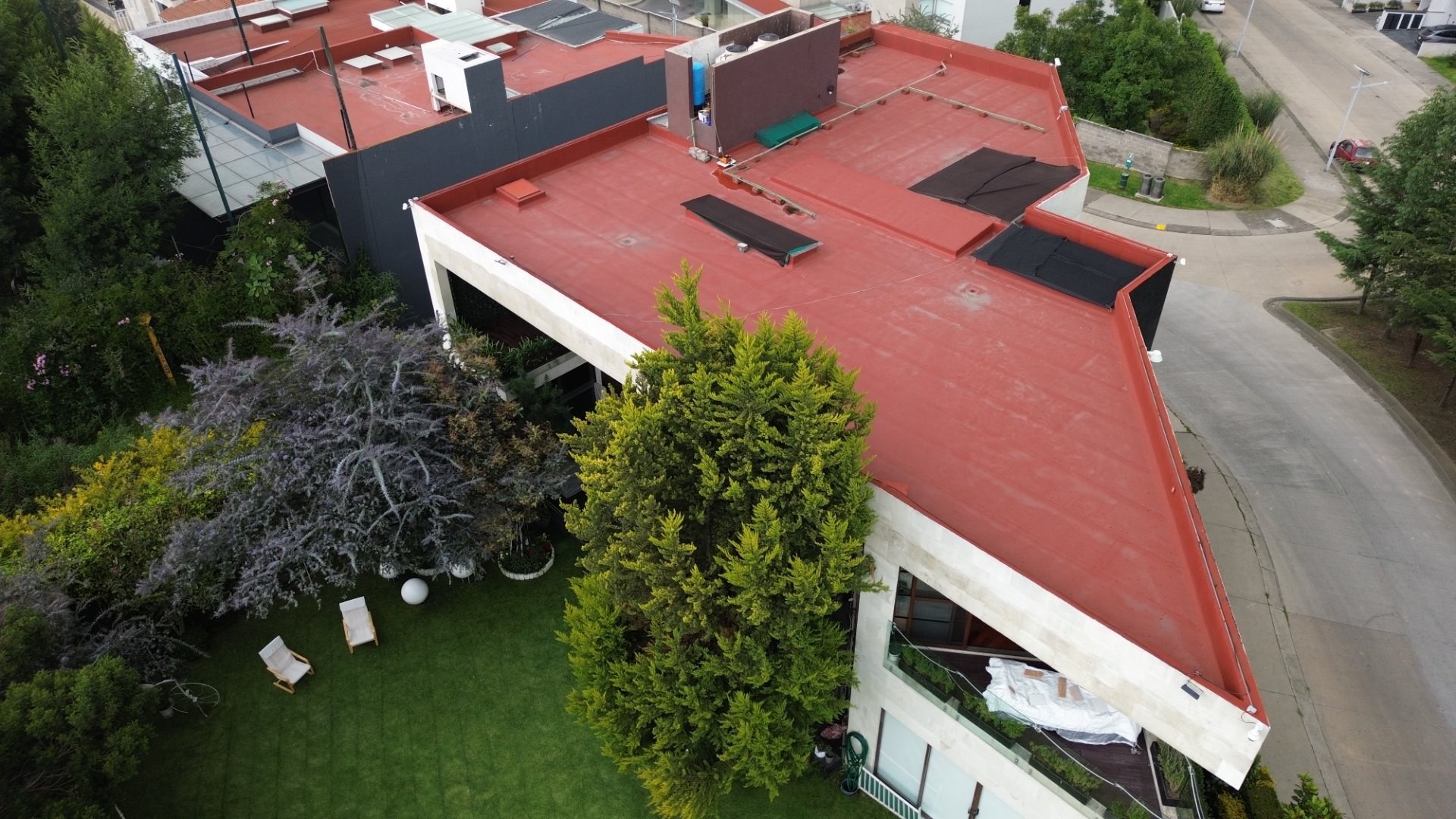 Casa Dentro de Bosque Real